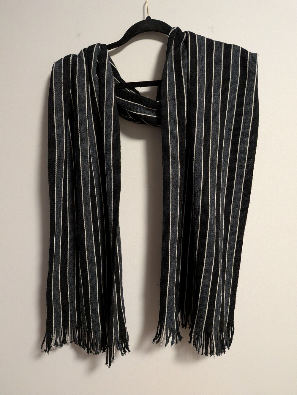 V. Fraas Striped Unisex Scarf - Classic Winter Accessory. 100% Wool. Ribbed .